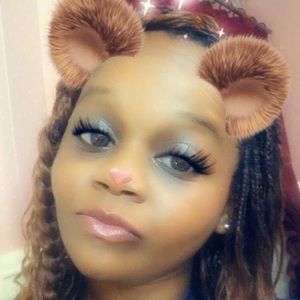 Meet your Posher, Kisha